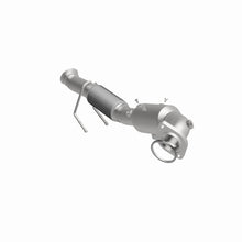 Load image into Gallery viewer, MagnaFlow Direct Fit Catalytic Converter 16-17 Ford Focus 2.3L Underbody