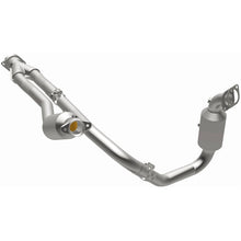 Load image into Gallery viewer, MagnaFlow Direct Fit Catalytic Converter 2015-2017 Transit-150 V6 3.5 OEM Underbody