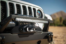 Load image into Gallery viewer, DV8 Offroad 20in Halo Elite Single Row Light Bar with Accent Light - White/Amber