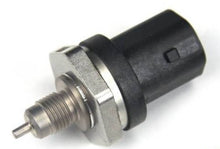 Load image into Gallery viewer, Bosch Universal Pressure and Temperature Sensor