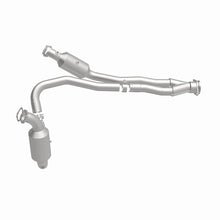 Load image into Gallery viewer, MagnaFlow Direct Fit Catalytic Converter 2015-2017 Transit-150 V6 3.5 OEM Underbody