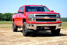 Load image into Gallery viewer, 2 Inch Leveling Kit | Aluminum | Red | Chevy/GMC 1500 Truck (07-18) SUV (07-20)