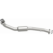 Load image into Gallery viewer, MagnaFlow Direct Fit Catalytic Converter 2009-2012 Highlander 2.7 L Underbody