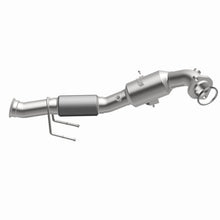 Load image into Gallery viewer, MagnaFlow Direct Fit Catalytic Converter 16-17 Ford Focus 2.3L Underbody