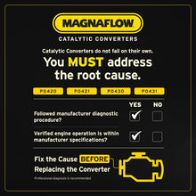 Load image into Gallery viewer, MagnaFlow Direct Fit Catalytic Converter 16-17 Ford Focus 2.3L Underbody