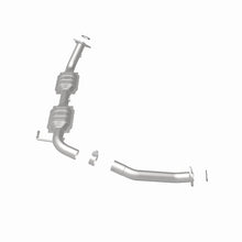 Load image into Gallery viewer, MagnaFlow Direct Fit Catalytic Converter 07-07/08 Toyota Tundra 5.7L Driver Side