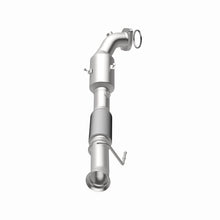 Load image into Gallery viewer, MagnaFlow Direct Fit Catalytic Converter 16-17 Ford Focus 2.3L Underbody