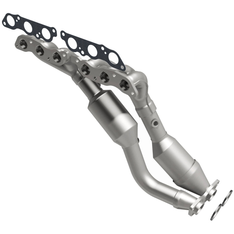 MagnaFlow Direct Fit Catalytic Converter 97-00 Lexus GS300 3.0L