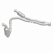 Load image into Gallery viewer, MagnaFlow Direct Fit Catalytic Converter 2015-2017 Transit-150 V6 3.5 OEM Underbody