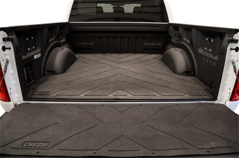 Dee Zee 07-18 Chevrolet Silverado Heavyweight Bed Mat - Custom Fit 6 1/2Ft Bed (X Pattern)
