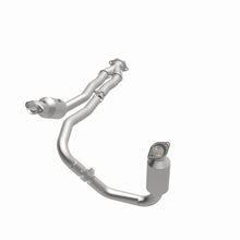 Load image into Gallery viewer, MagnaFlow Direct Fit Catalytic Converter 2015-2017 Transit-150 V6 3.5 OEM Underbody