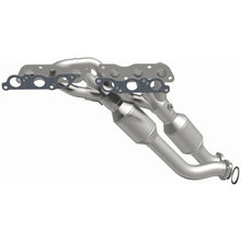 Load image into Gallery viewer, MagnaFlow Direct Fit Catalytic Converter 97-00 Lexus GS300 3.0L