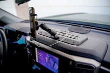 Load image into Gallery viewer, DV8 Offroad 22-23 Toyota Tundra + Sequoia Digital Device Dash Mount