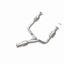 Load image into Gallery viewer, MagnaFlow Direct Fit Catalytic Converter 2015 GMC Yukon XL V8 6.2L