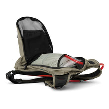 Load image into Gallery viewer, USWE Outlander Moto Hydration Pack 9L - Sand