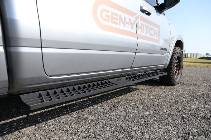 Gen-Y 19-24 RAM 1500 Crew Cab Running Boards