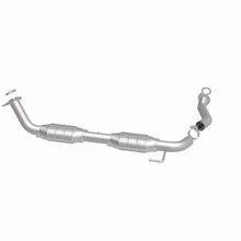 Load image into Gallery viewer, MagnaFlow Direct Fit Catalytic Converter 07-07/08 Toyota Tundra 5.7L Driver Side