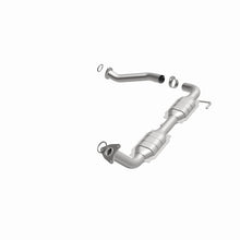 Load image into Gallery viewer, MagnaFlow Direct Fit Catalytic Converter 07-07/08 Toyota Tundra 5.7L Driver Side