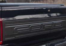 Load image into Gallery viewer, Ford Racing 21-24 Ford F150 Raptor Carbon Fiber Tailgate Panel - Gloss
