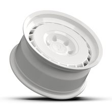 Load image into Gallery viewer, fifteen52 Evolution HD 17x8 6x130 38mm ET 84.1mm Center Bore Classic White Wheel