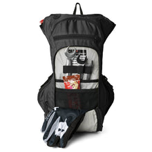 Load image into Gallery viewer, USWE Outlander Moto Hydration Pack 9L - Black