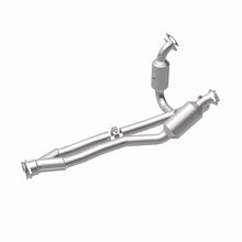 Load image into Gallery viewer, MagnaFlow Direct Fit Catalytic Converter 2015-2017 Transit-150 V6 3.5 OEM Underbody