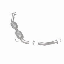 Load image into Gallery viewer, MagnaFlow Direct Fit Catalytic Converter 07-07/08 Toyota Tundra 5.7L Driver Side