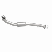 Load image into Gallery viewer, MagnaFlow Direct Fit Catalytic Converter 2009-2012 Highlander 2.7 L Underbody
