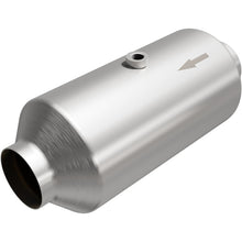 Load image into Gallery viewer, Magnaflow 3.00in. C/C 6in. spun body Universal Converter