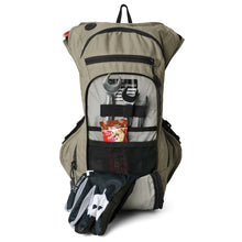 Load image into Gallery viewer, USWE Outlander Moto Hydration Pack 9L - Sand