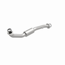 Load image into Gallery viewer, MagnaFlow Direct Fit Catalytic Converter 2009-2012 Highlander 2.7 L Underbody