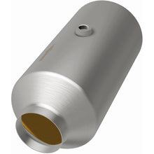 Load image into Gallery viewer, Magnaflow 3.00in. C/C 6in. spun body Universal Converter