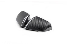 Load image into Gallery viewer, Ford Racing 24-25 Mustang (w/Integrated Turn Signals) Carbon Fiber Mirror Skull Caps - Gloss