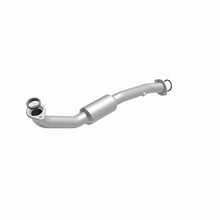 Load image into Gallery viewer, MagnaFlow Direct Fit Catalytic Converter 2009-2012 Highlander 2.7 L Underbody