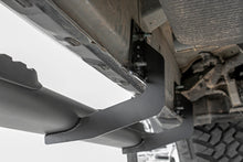 Load image into Gallery viewer, Oval Nerf Step | Crew Cab | Black | Ram 1500 (19-25)/1500 TRX (21-24) 
